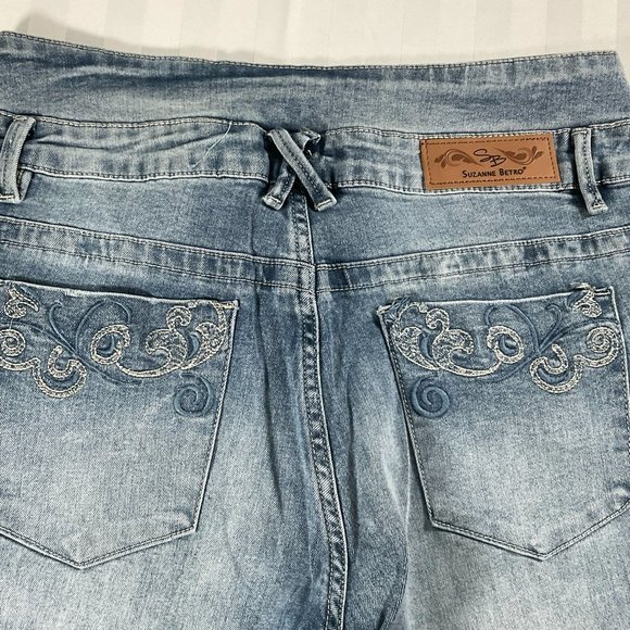 Size 14 - Light Wash Denim Jeans w/ Flared Leg & Three Button Closure - Picture 2 of 5